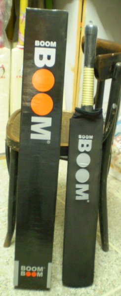 boom_boom_cricket_bat_box.jpg