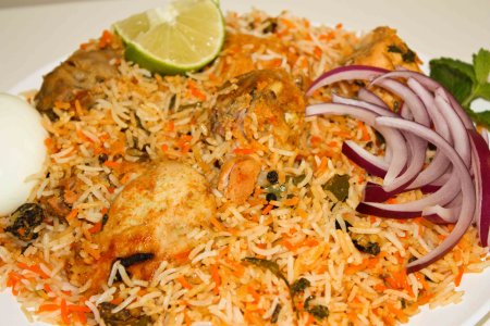 Hyderabadi%20Dum%20Chicken%20Biryani%205.jpg