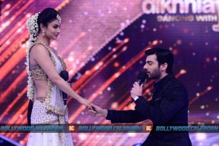 Sonam-Kapoor-and-Fawad-Khan-promotes-Khoobsurat-on-JDJ-7-sets-4.jpg