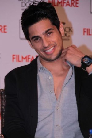 Siddharth-Malhotra.jpg