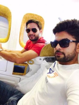 Cricket-Ahmed-Shehzad-With-Shahid-Afridi-Traveling-To-UK-5978.jpg