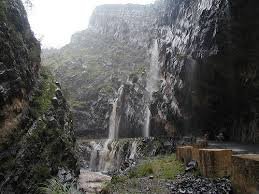 Dana sar pass Zoob. Pakistan.jpg