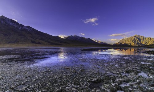 A frozen Shandur lake.jpg