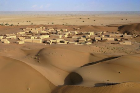photographed-by-ghulam-rasool-aerial-view-of-a-village-in-the-noshki-desert.jpg
