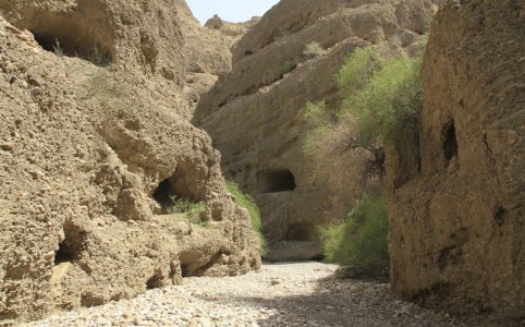 cave-city-of-balochistan-10.jpg