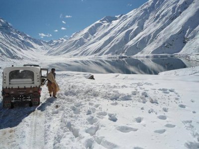 lake Saifulmalok.jpg