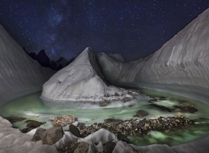 Polish photographer captures breathtaking beauty of K2.jpg