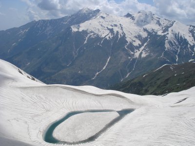 aansu lake.jpg