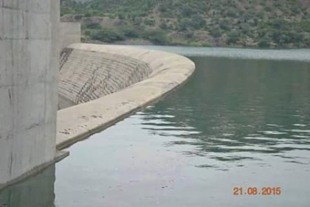 Mangla dam apni puri moojon pr.Mirpur.jpg