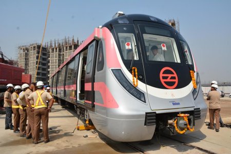new-DMRC-coaches.jpg