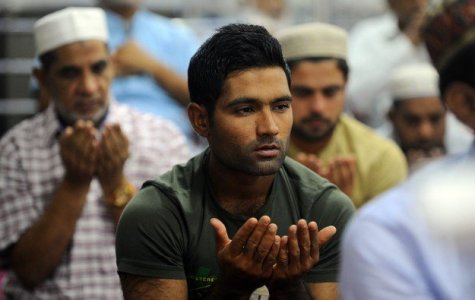 Asad-Shafiq-AFP-Eid-e1437214172697.jpg