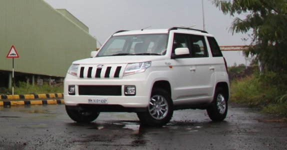 mahindra-tuv-300-front-thre.jpg