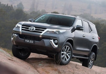 Fortuner-india-launch-2016-10.jpg