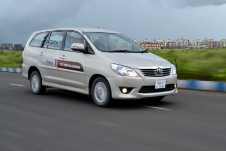 Innova-Track-L.jpg