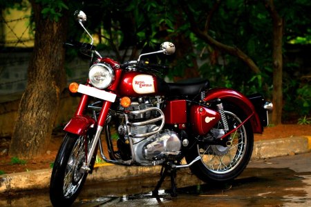 royal-enfield-bikesroyal-enfield-bullet-classic-350ccroyal-enfield-bullet-classic-350cc-price-in.jpg