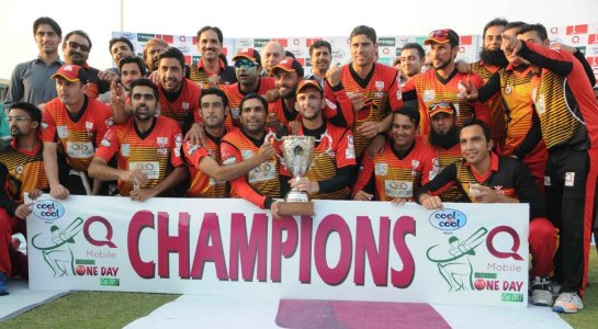 Group photo of winning team .jpg