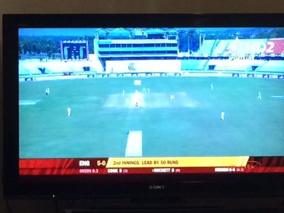 bd_crowds.jpg bd_crowds.jpg