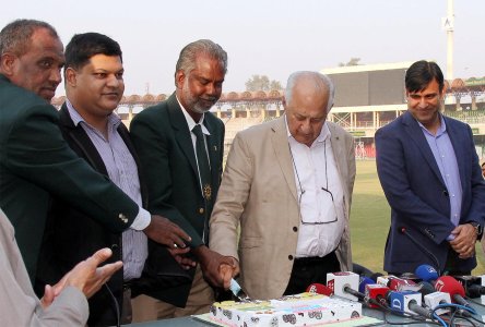 pcb chairman @ pdca funtion _9431.jpg