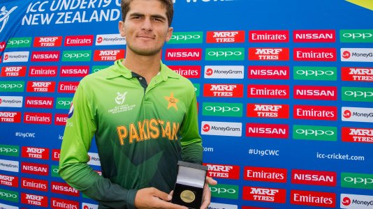 Shaheen-Afridi-Of-Pakistan-With-The-Player-Of-The-Match.jpg