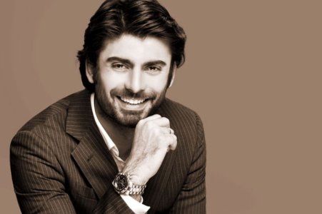 fawad-khan-french-beard-555eaca702db5.jpg