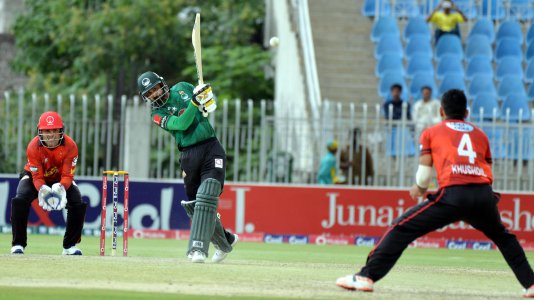 Hafeez hits a starit drive.jpg
