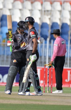Sahibzada Farhan celebrate his fifty.JPG