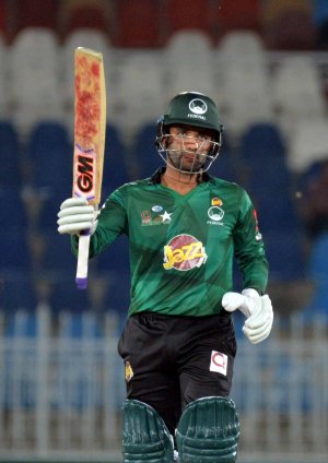 Sami Aslam celebrate his 150 innings against Balochistan.jpg