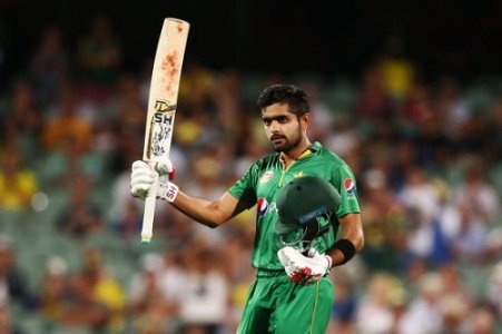 babar-azam-after-centuery-pictures-2017.jpg