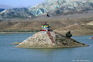 325px-Hanna_lake_2345.JPG