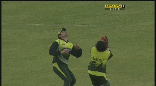 08-07-02 - Setanta Sports 1 - 1[(348939)15-41-56].JPG