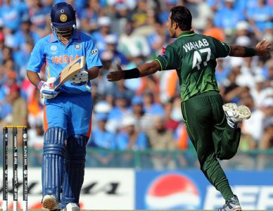 Pakistan-vs-India-Semi-Final-World-Cup-2011-09.jpg