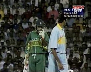 Amir-Sohail-vs-Venkatesh-Prasad.jpg