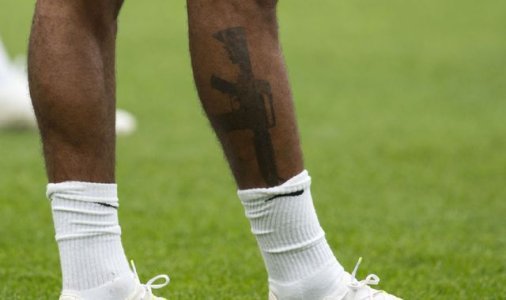 skynews-sterling-raheem-gun_4323196.jpg