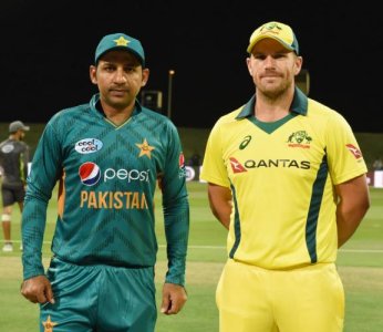 Pak vs Aus 1st T20 2018 2.jpg