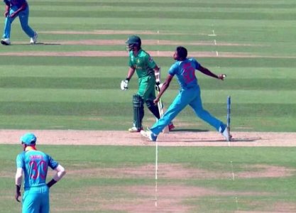 jasprit-bumrah-twitter_806x605_71497880907.jpg