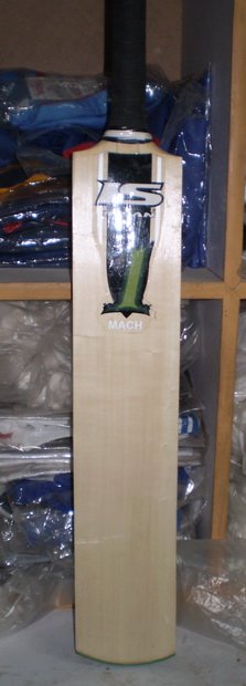 Ihsan_tape_ball_bat.jpg