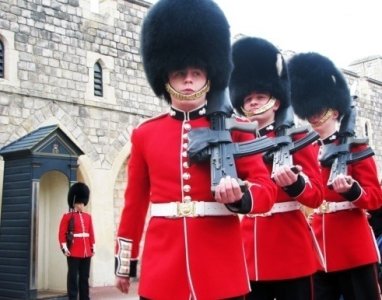 army1.jpg