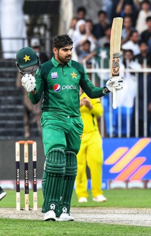 Pakistan_vs_Australia_1st_ODI_2019_01.jpg