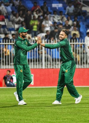 Pakistan_vs_Australia_1st_ODI_2019_07.jpg