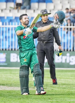 Pakistan_vs_Australia_2nd_ODI_2019_03.jpg