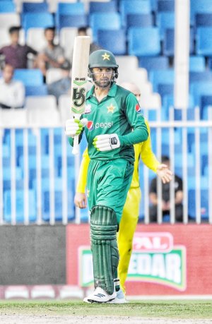 Pakistan_vs_Australia_2nd_ODI_2019_04.jpg
