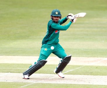 Pak_vs_Eng_warmup_27_Apr_2018_01.jpg