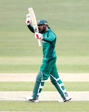 Pak_vs_Eng_warmup_27_Apr_2018_02.jpg