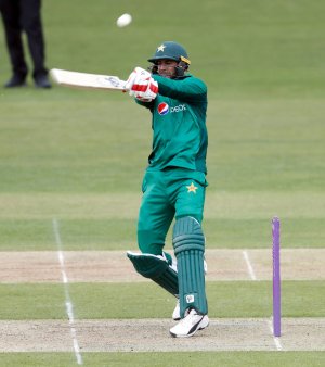 Pak_vs_Eng_warmup_27_Apr_2018_03.jpg