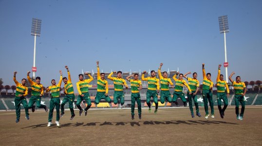 u 19 team photo session-6434.jpg