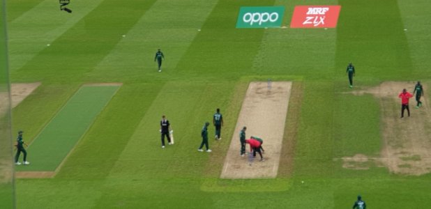 Pakistan_vs_NewZealand_26_June_2019_16.jpg