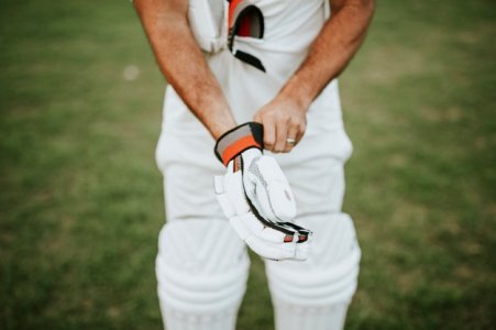 cricket-player-getting-ready-play_53876-69768.jpg