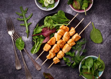 chicken-shish-kebabs-with-green-salad-selective-focus_82893-3121.jpg