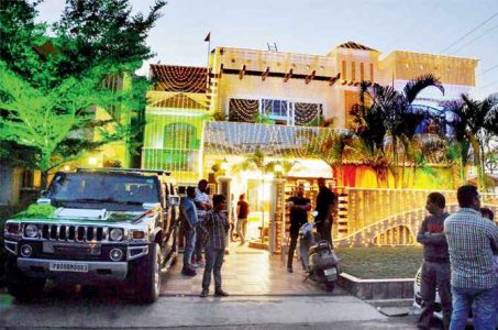 Harbhajan-Singh-home-.jpg