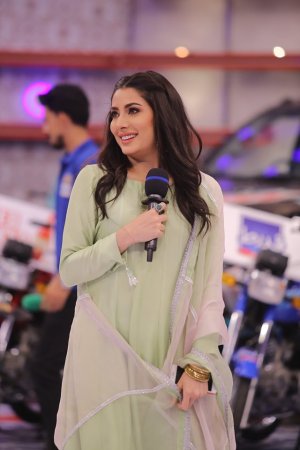 Mehwish Hayat.jpg